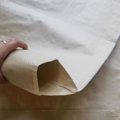 50x60x11cm 85GSM ((65GSM+20GSM) সিমেন্ট বিল্ডিং উপাদান পূরণের জন্য প্লাস্টিকের প্যাকেজিং ব্যাগ